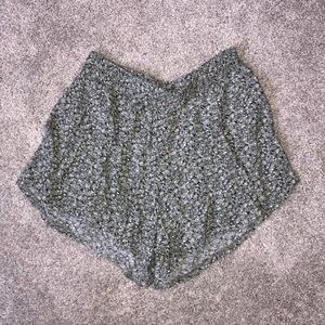 Brandy melville green floral flowy shorts